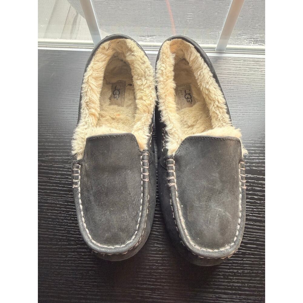 UGG Ansley 3312 Black Suede Sheepskin Lined Moccasin Slippers Women’s US 10